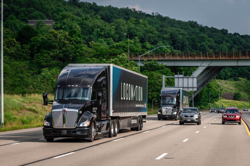 Locomation Autonomous Relay Convoy