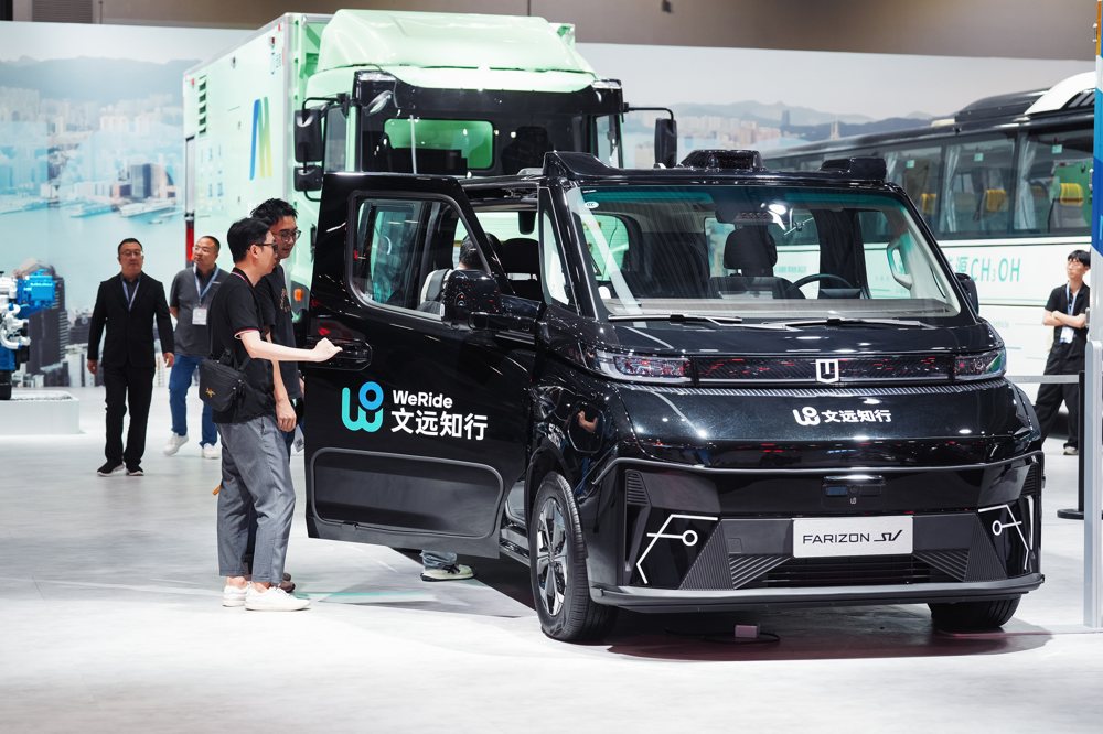Robotaxi GXR right-hand-drive (Hong Kong)